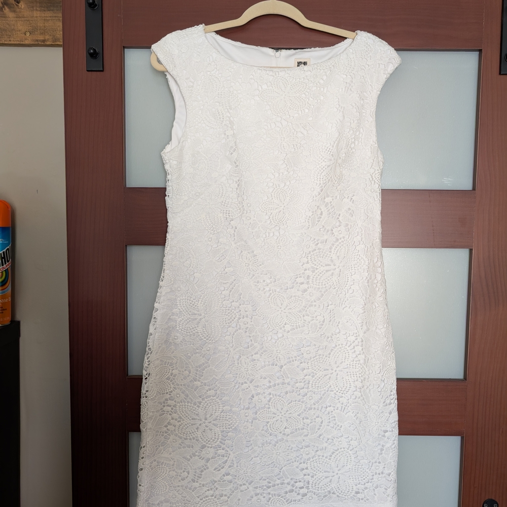 Anne Klein White Sheath Mini Dress Sleeveless Crew Neck